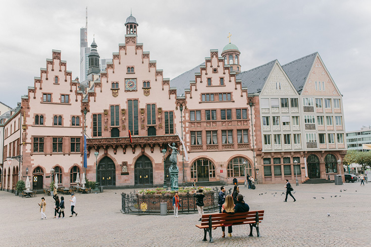 Roemer of Frankfurt am Main, Germany