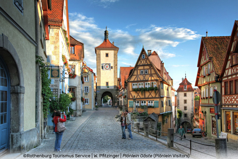 ©Rothenburg Tourismus Service | Plönlein Gäste Plönlein Visitors | W. Pfitzinger